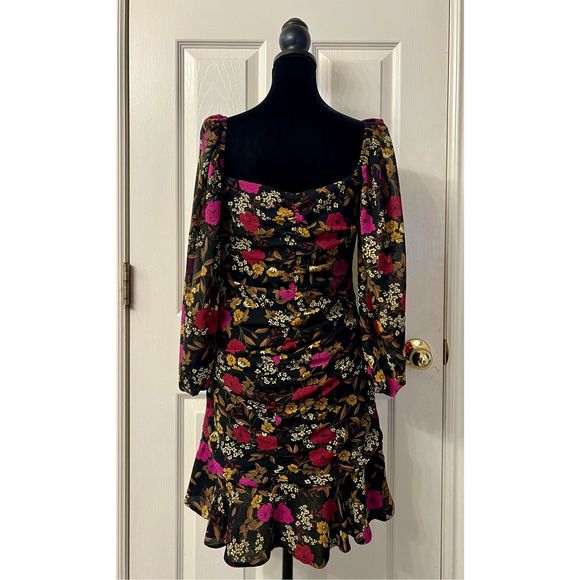 ASTR THE LABEL Dark Floral Mini Dress Ruffle and Ruched Detailing Women’s Small - Picture 3 of 10
